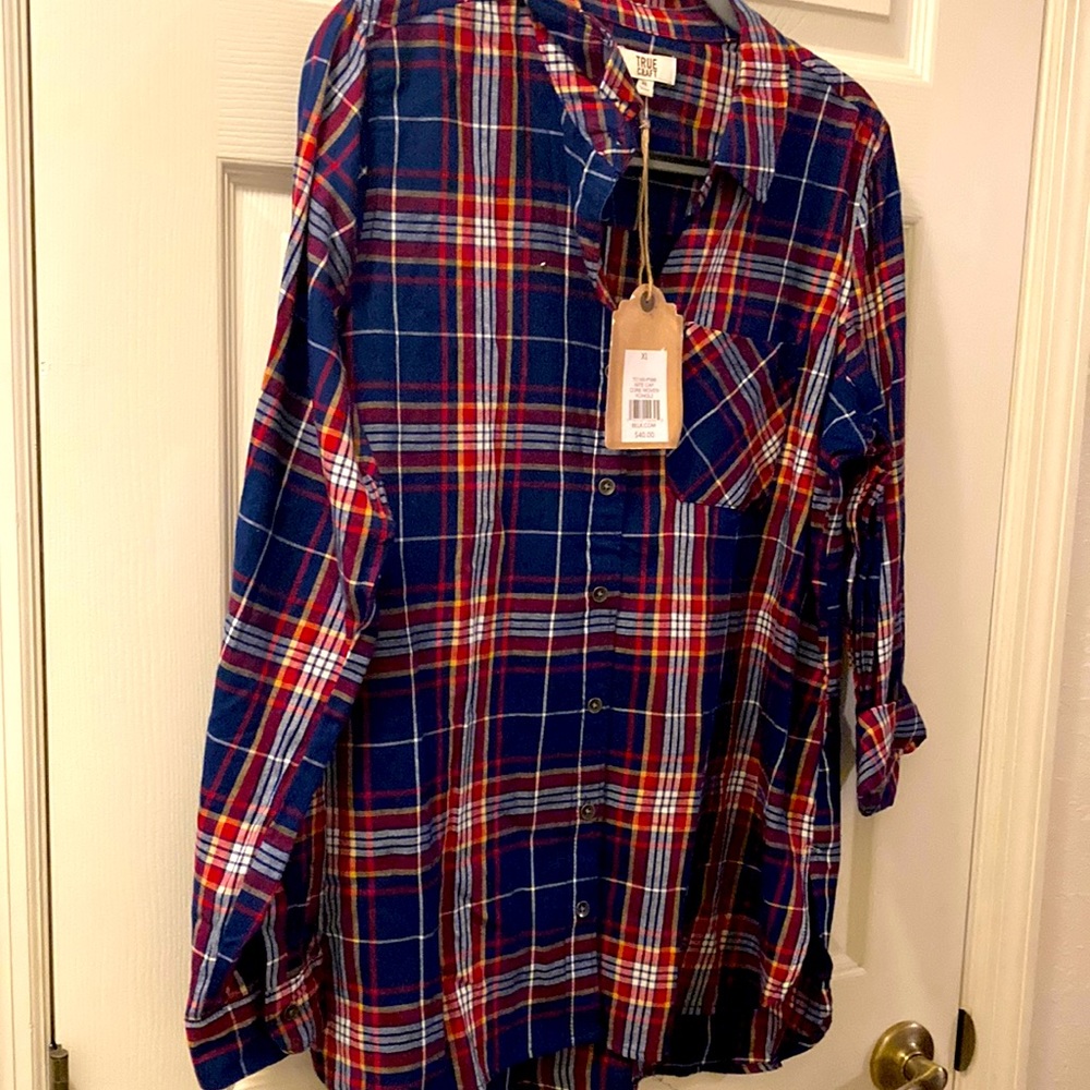 Ladies Plaid Top